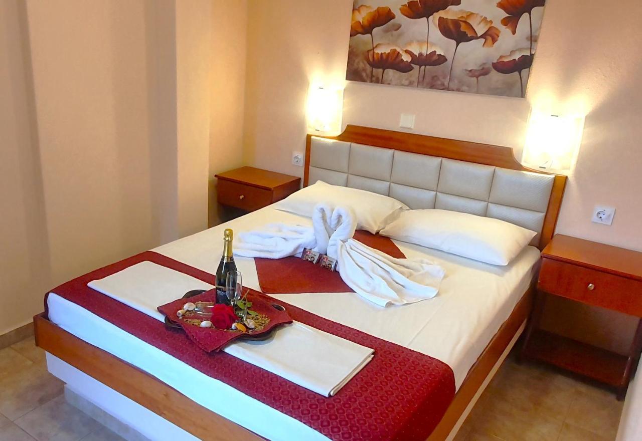 Apartmenthotel Sithon Sarti Esterno foto
